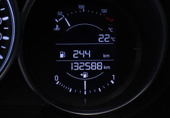 Подержанный автомобиль Mazda CX-5 2017 года (12 фото)