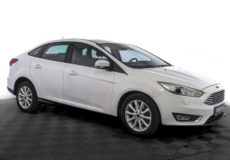 Подержанный автомобиль Ford Focus Sedan 2016 года (3 фото)
