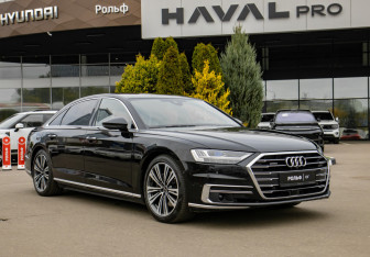 Подержанный автомобиль Audi A8 2022 года (2 фото)