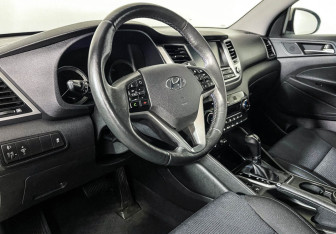 Подержанный автомобиль Hyundai Tucson 2018 года (13 фото)