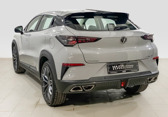 Подержанный автомобиль Changan UNI-T 2024 года (7 фото)