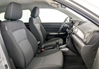 Подержанный автомобиль Suzuki Vitara 2021 года (23 фото)