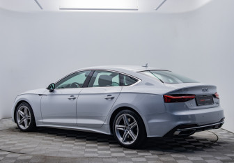 Подержанный автомобиль Audi A5 Liftback 2020 года (3 фото)