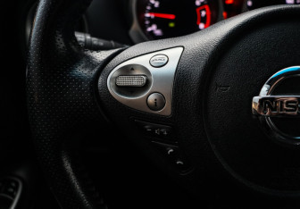 Подержанный автомобиль Nissan Juke 2014 года (16 фото)