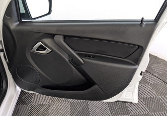 Подержанный автомобиль LADA (ВАЗ) Granta Sedan 2023 года (25 фото)