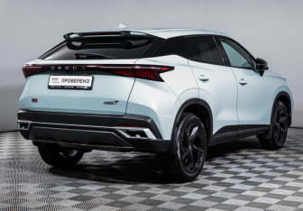 Подержанный автомобиль Omoda C5 2024 года (5 фото)