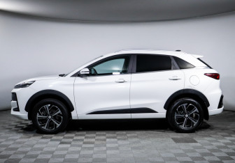 Подержанный автомобиль JAC JS6 2023 года (8 фото)