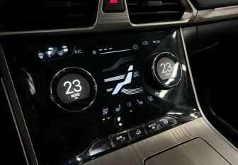 Подержанный автомобиль Exeed TXL 2023 года (18 фото)