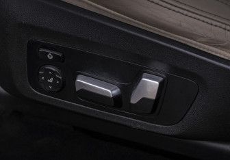 Подержанный автомобиль BMW X3 2021 года (21 фото)