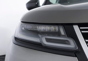 Подержанный автомобиль Land Rover Range Rover Velar 2019 года (22 фото)