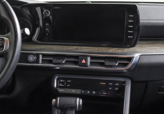 Подержанный автомобиль Kia K5 2021 года (14 фото)