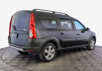 Подержанный автомобиль LADA (ВАЗ) Largus Wagon 2018 года (5 фото)