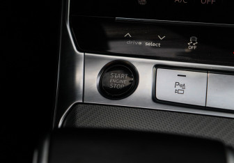 Подержанный автомобиль Audi A6 Sedan 2021 года (22 фото)