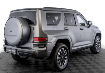 Новый Tank 700 2025 (2 фото)