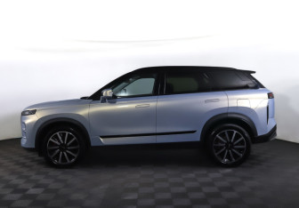 Подержанный автомобиль Jaecoo J7 2024 года (8 фото)