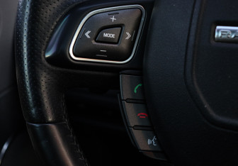 Подержанный автомобиль Land Rover Range Rover Evoque 2013 года (27 фото)