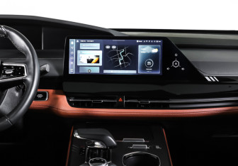 Подержанный автомобиль Changan UNI-K 2024 года (14 фото)