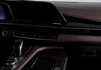 Подержанный автомобиль Cadillac Escalade Suv 2022 года (13 фото)