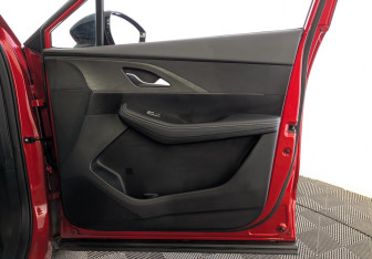 Подержанный автомобиль Omoda C5 2024 года (25 фото)