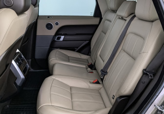 Подержанный автомобиль Land Rover Range Rover Sport 2021 года (18 фото)