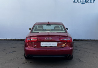Подержанный автомобиль Audi A6 Sedan 2012 года (6 фото)