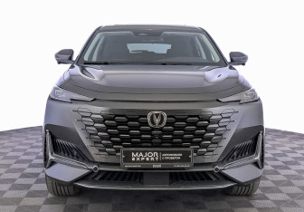 Подержанный автомобиль Changan UNI-K 2023 года (2 фото)