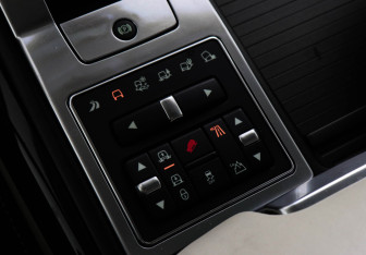 Подержанный автомобиль Land Rover Range Rover Sport 2013 года (15 фото)