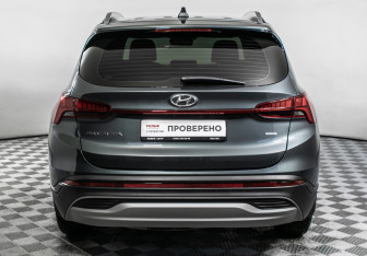 Подержанный автомобиль Hyundai Santa Fe 2023 года (6 фото)