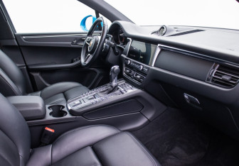 Подержанный автомобиль Porsche Macan 2019 года (9 фото)