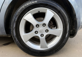 Подержанный автомобиль Kia Ceed Hatchback 2008 года (9 фото)