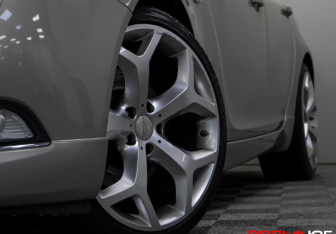 Подержанный автомобиль Opel Insignia Liftback 2008 года (25 фото)