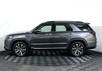 Подержанный автомобиль Changan CS95 2023 года (8 фото)