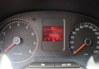 Подержанный автомобиль Volkswagen Polo Sedan 2013 года (15 фото)