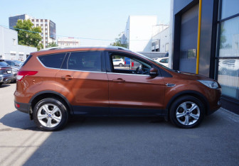 Подержанный автомобиль Ford Kuga 2013 года (4 фото)