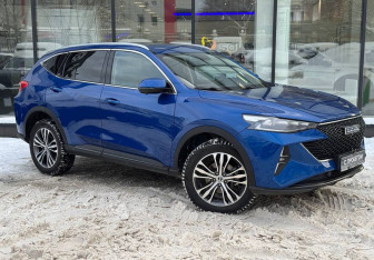 Подержанный автомобиль Haval F7 2022 года (3 фото)