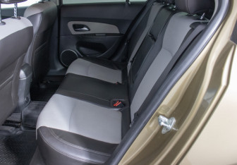 Подержанный автомобиль Chevrolet Cruze Sedan 2013 года (11 фото)