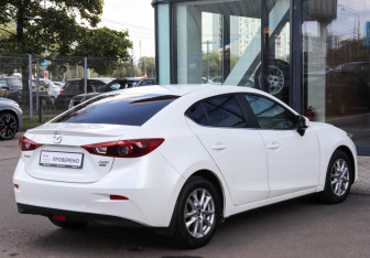 Подержанный автомобиль Mazda 3 Sedan 2014 года (4 фото)