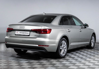 Подержанный автомобиль Audi A4 Sedan 2017 года (5 фото)
