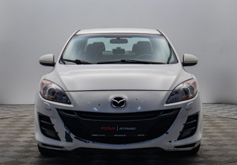 Подержанный автомобиль Mazda 3 Sedan 2011 года (8 фото)