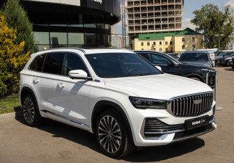 Подержанный автомобиль Geely Monjaro 2025 года (2 фото)