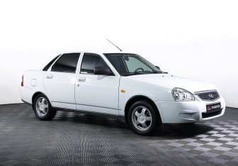 Подержанный автомобиль LADA (ВАЗ) Priora Sedan 2014 года (3 фото)