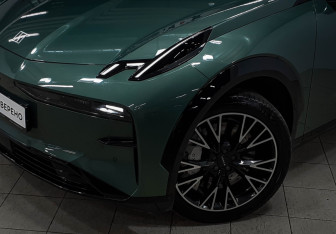 Подержанный автомобиль Zeekr X 2023 года (9 фото)