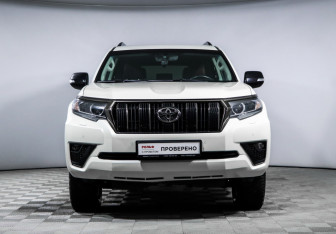 Подержанный автомобиль Toyota Land Cruiser Prado 2021 года (2 фото)