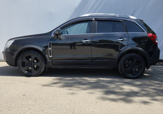 Подержанный автомобиль Opel Antara 2010 года (8 фото)