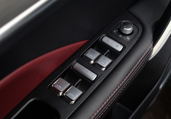 Подержанный автомобиль Belgee X50 2024 года (17 фото)