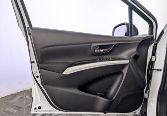 Подержанный автомобиль Suzuki SX4 Hatchback 2021 года (20 фото)