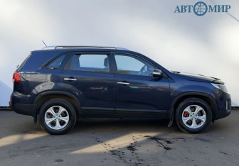 Подержанный автомобиль Kia Sorento 2014 года (4 фото)