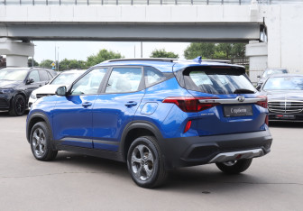 Подержанный автомобиль Kia Seltos 2021 года (7 фото)