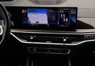 Подержанный автомобиль BMW X7 2022 года (14 фото)