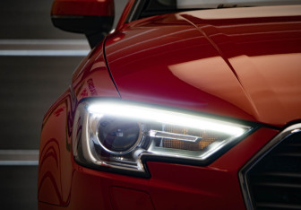 Подержанный автомобиль Audi A3 Sedan 2017 года (33 фото)